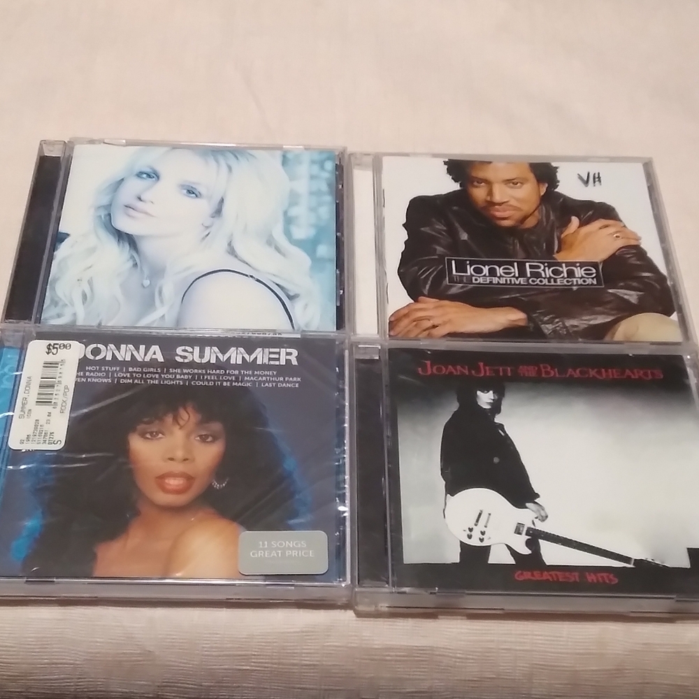 CD Lot - Picture 1 of 2
